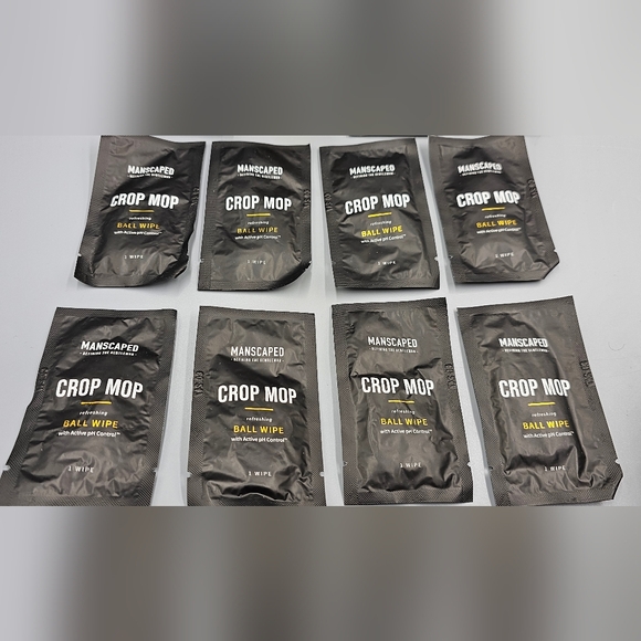 Manscaped Footduster Spray + 11 Crop Mop Ball Wipes - Picture 2 of 4